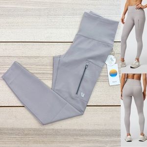 Vuori Evolve Zipped Legging - Soft Pewter | Size Medium